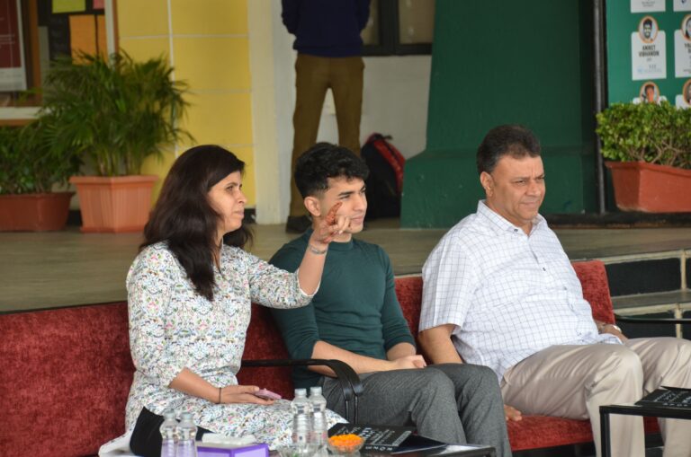 Mass Image Compressor Compressed this image. https://sourceforge.net/projects/icompress/ with Quality:80