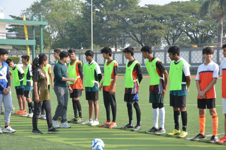 Mass Image Compressor Compressed this image. https://sourceforge.net/projects/icompress/ with Quality:80