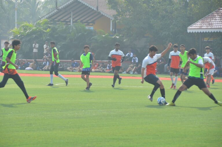 Mass Image Compressor Compressed this image. https://sourceforge.net/projects/icompress/ with Quality:80